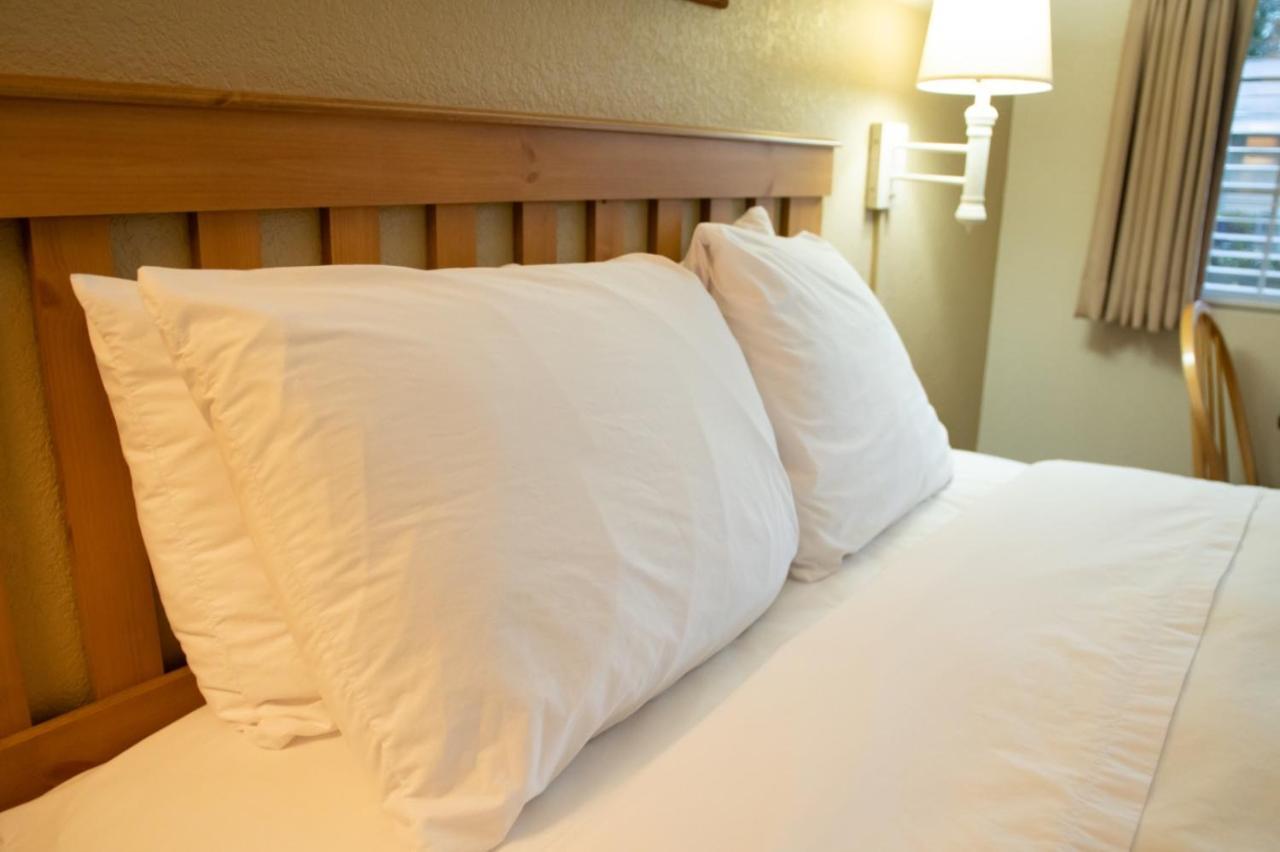 Cold Creek Inn Mount Shasta Eksteriør billede